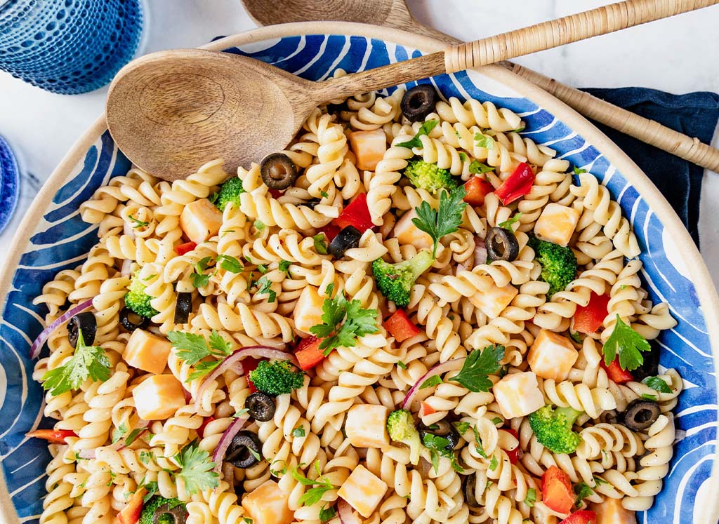 Italian Tomato Basil Pasta Salad