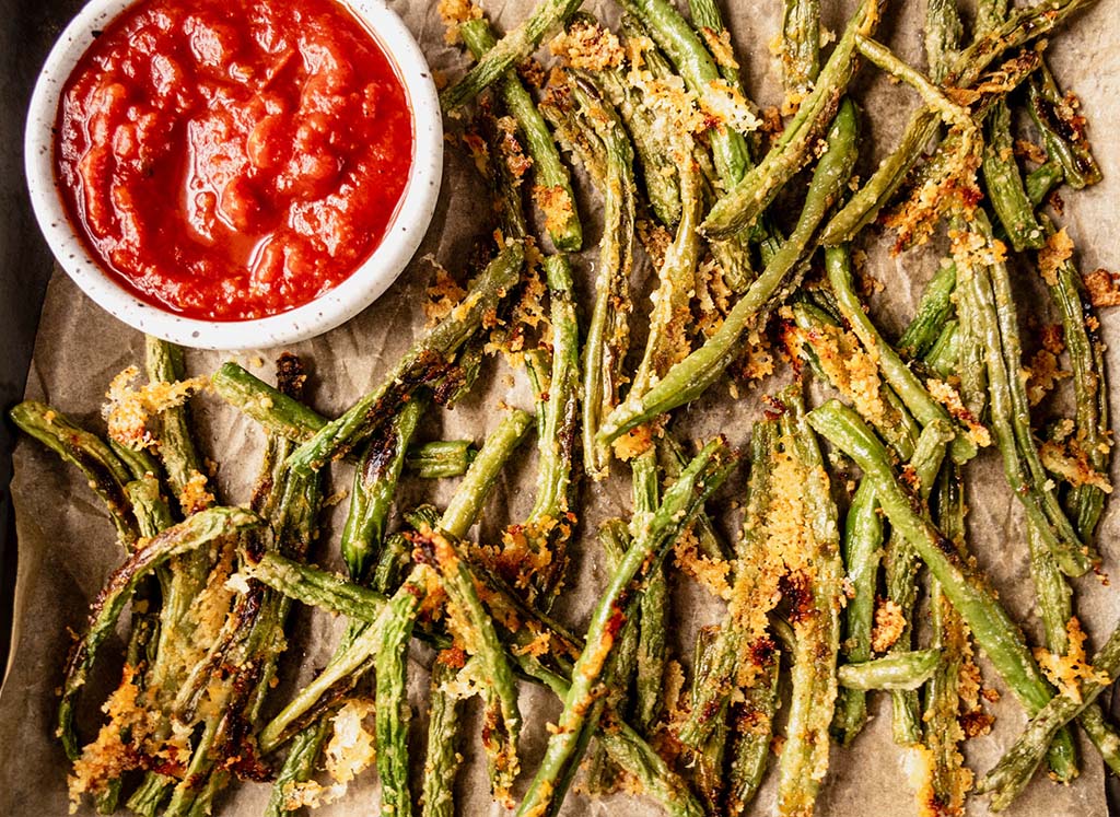 Crispy Parmesan Roasted Green Beans