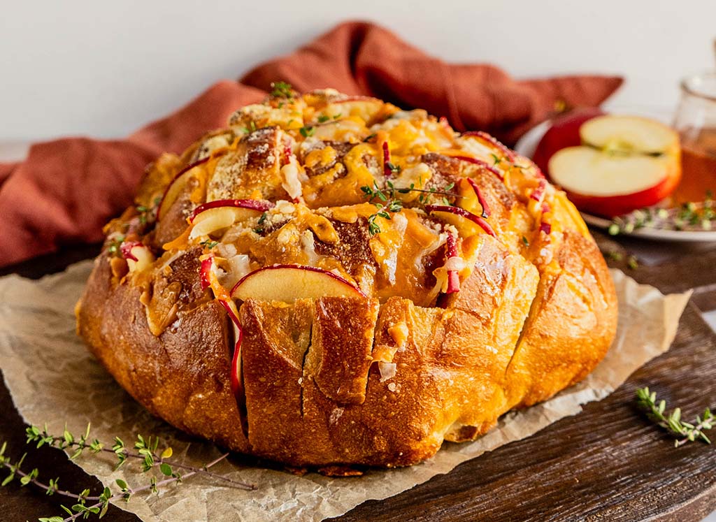 Apple Cheddar Parmesan Pull-Apart Bread